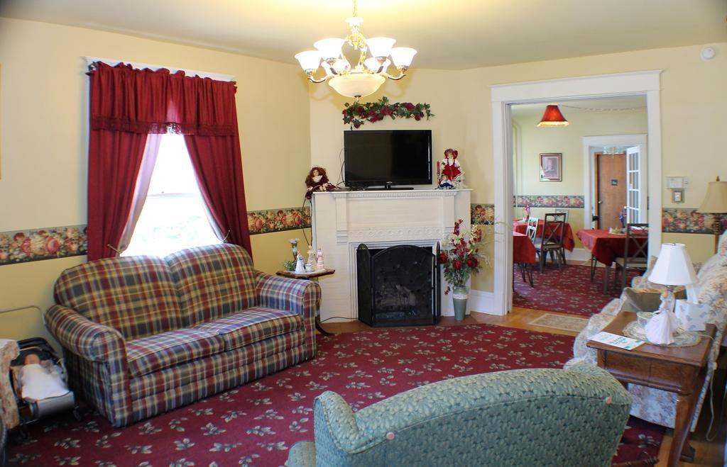 The White Birch Inn Berwick Экстерьер фото