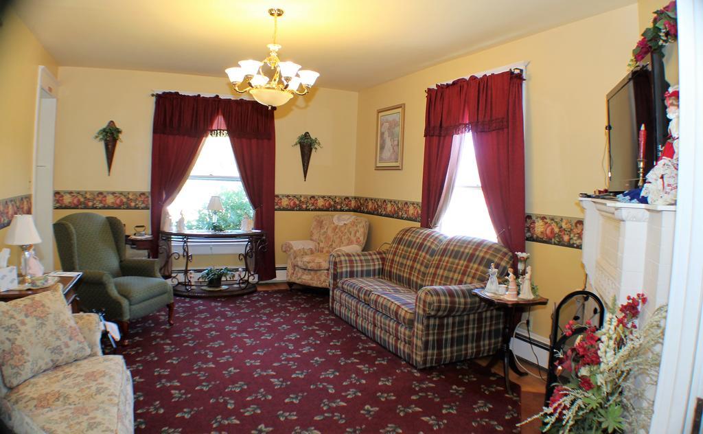 The White Birch Inn Berwick Экстерьер фото