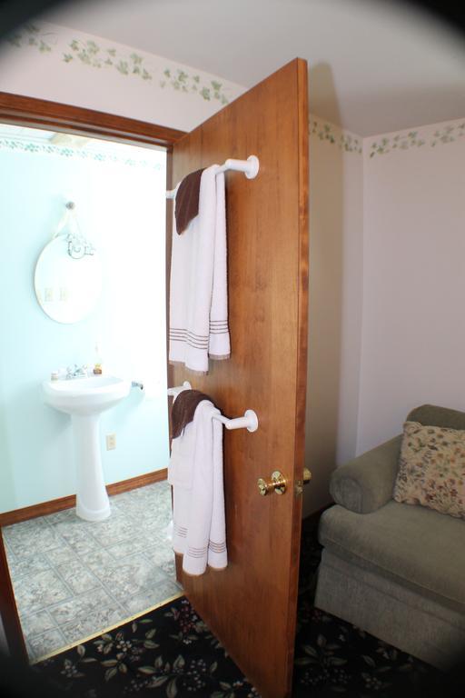 The White Birch Inn Berwick Экстерьер фото
