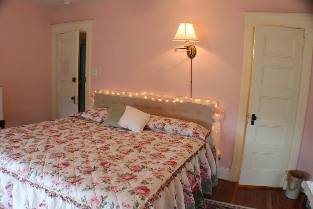 The White Birch Inn Berwick Экстерьер фото
